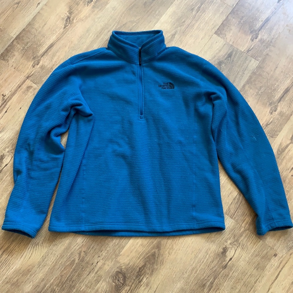Men’s The North Face pull-over fleece